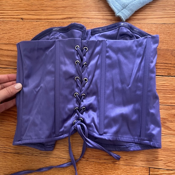 Glassons corset top purple - Picture 4 of 5